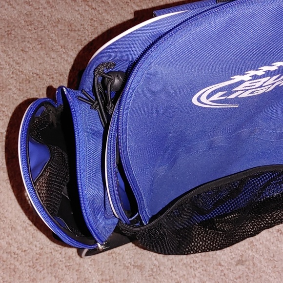 Budlight football beer packback - Picture 6 of 6